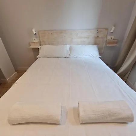 Beach Break Guesthouse - Self Check-In-3